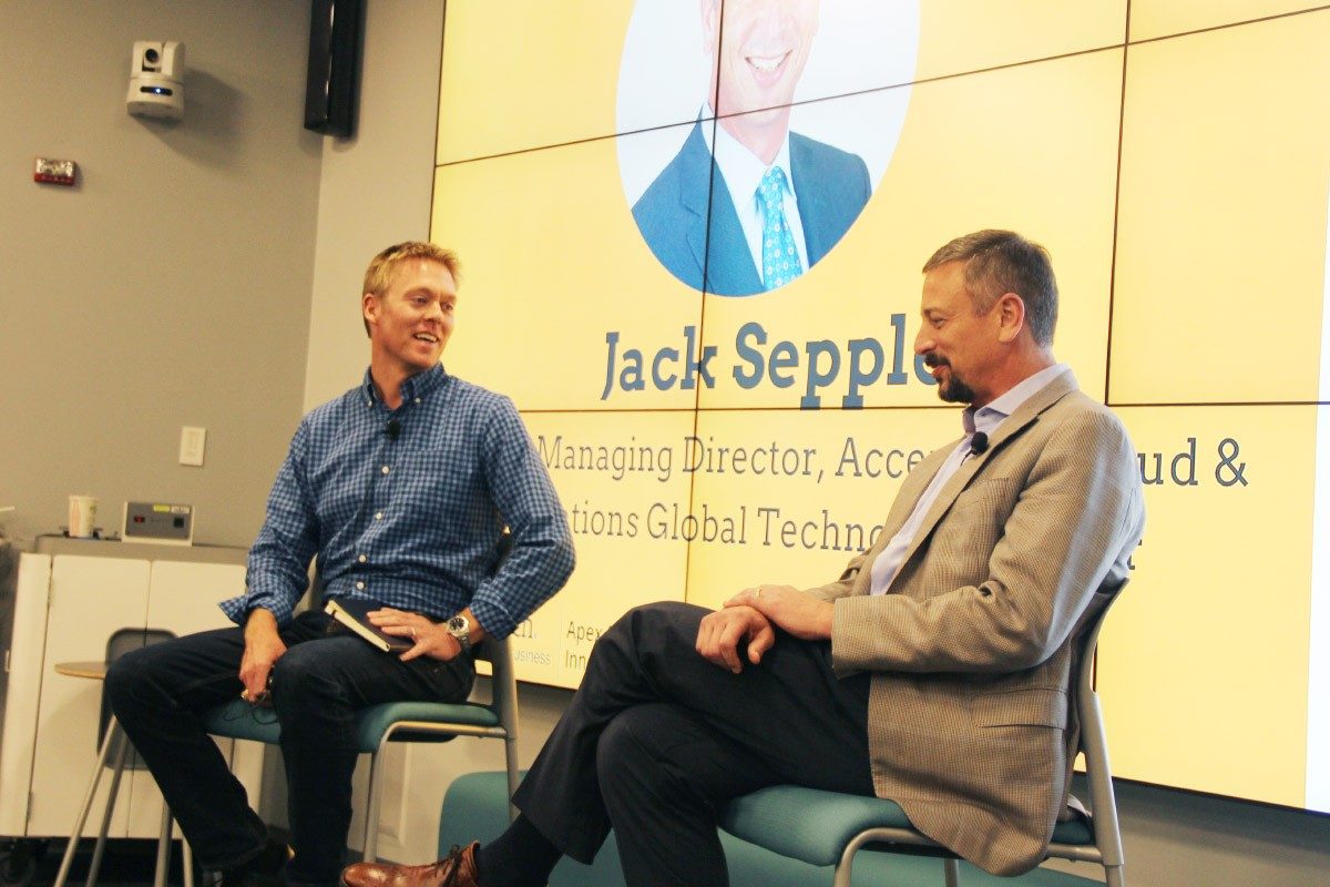 Jack Sepple (right), Accenture senior managing director and global technology officer, was a featured guest in the center’s Entrepreneur Lecture Series last October. Nearly 100 students turned out for the informal TEDx-style conversation, moderated by center director Sean Collins (left). (Photo by Rachel Albrecht)