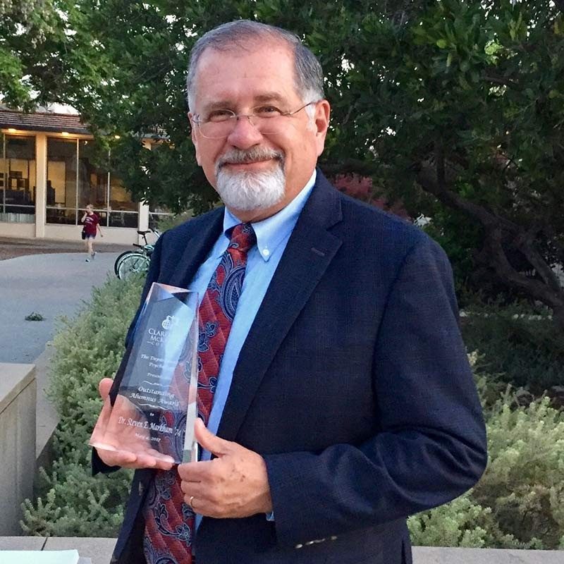 Management Professor Steve Markham Named Outstanding Alumnus by Claremont McKenna College