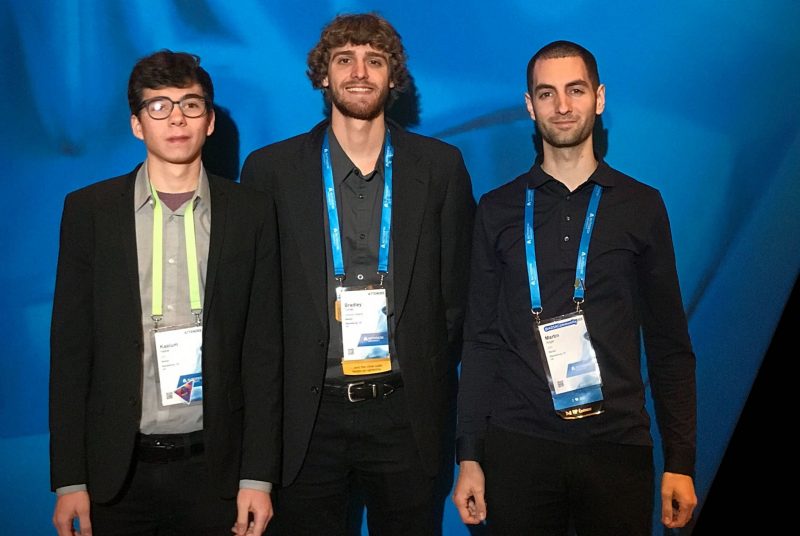 Student entrepreneurs showcase their startup and product at Autodesk Expo